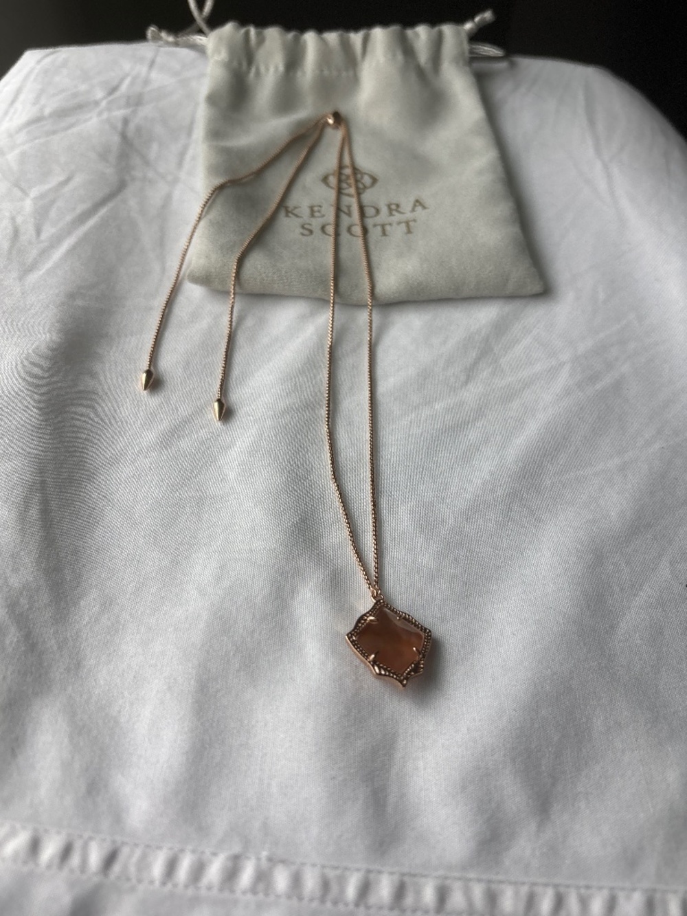 Kendra Scott Rose Gold Necklace Mother of Pearl